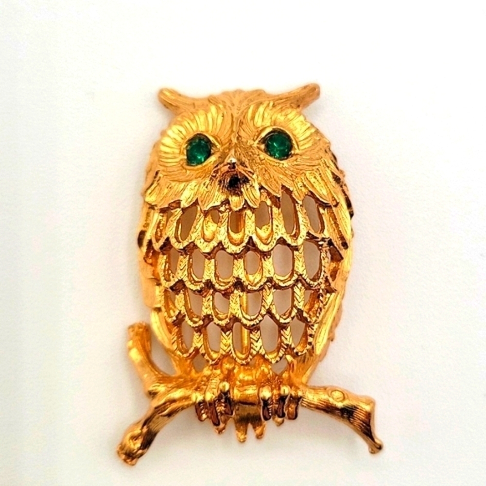 NAPIER Owl Brooch Vintage Gold Tone Rhinestones